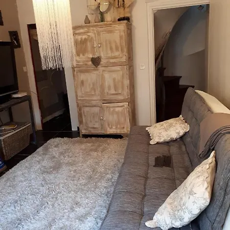 Holiday home Maison Aux 3 Destinations *