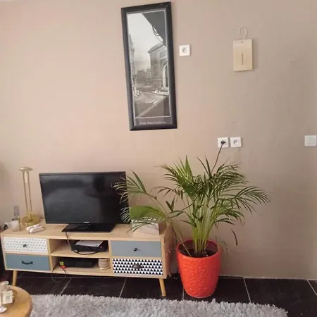 Holiday home Maison Aux 3 Destinations *